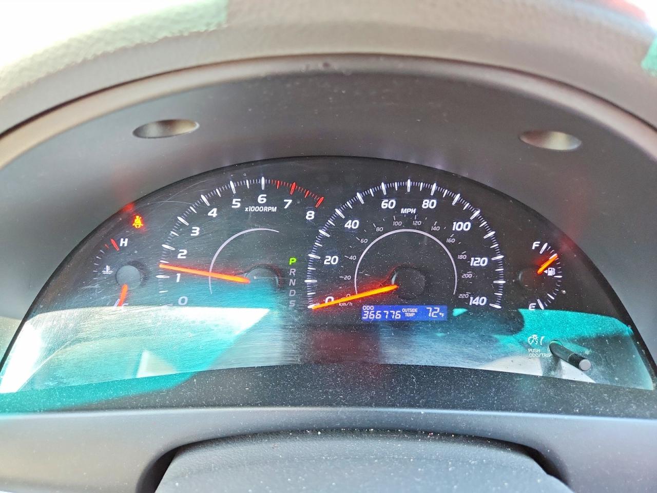 2011 TOYOTA CAMRY LE photo 17