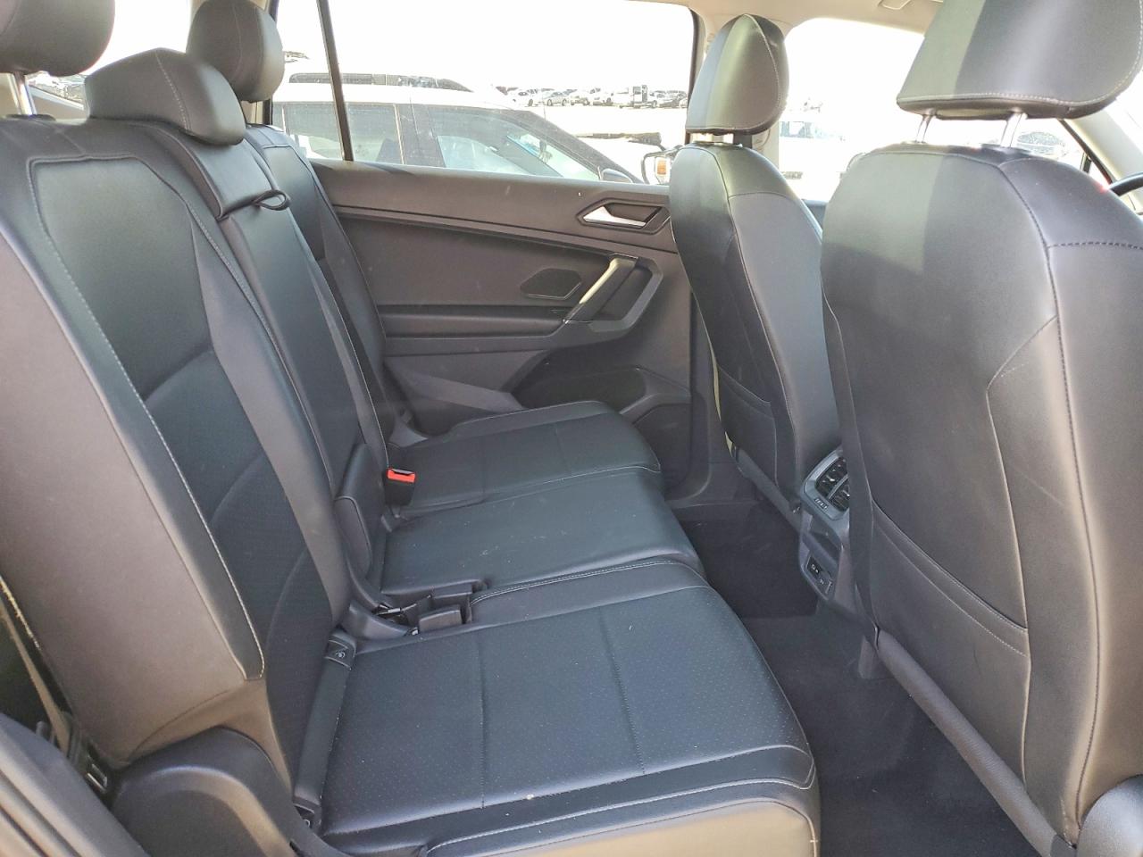 2020 VOLKSWAGEN TIGUAN SE photo 11