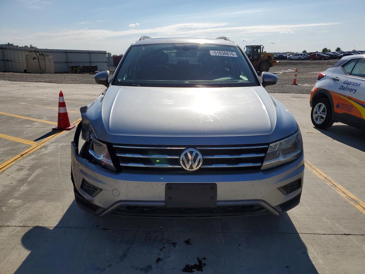 2020 VOLKSWAGEN TIGUAN SE photo 5