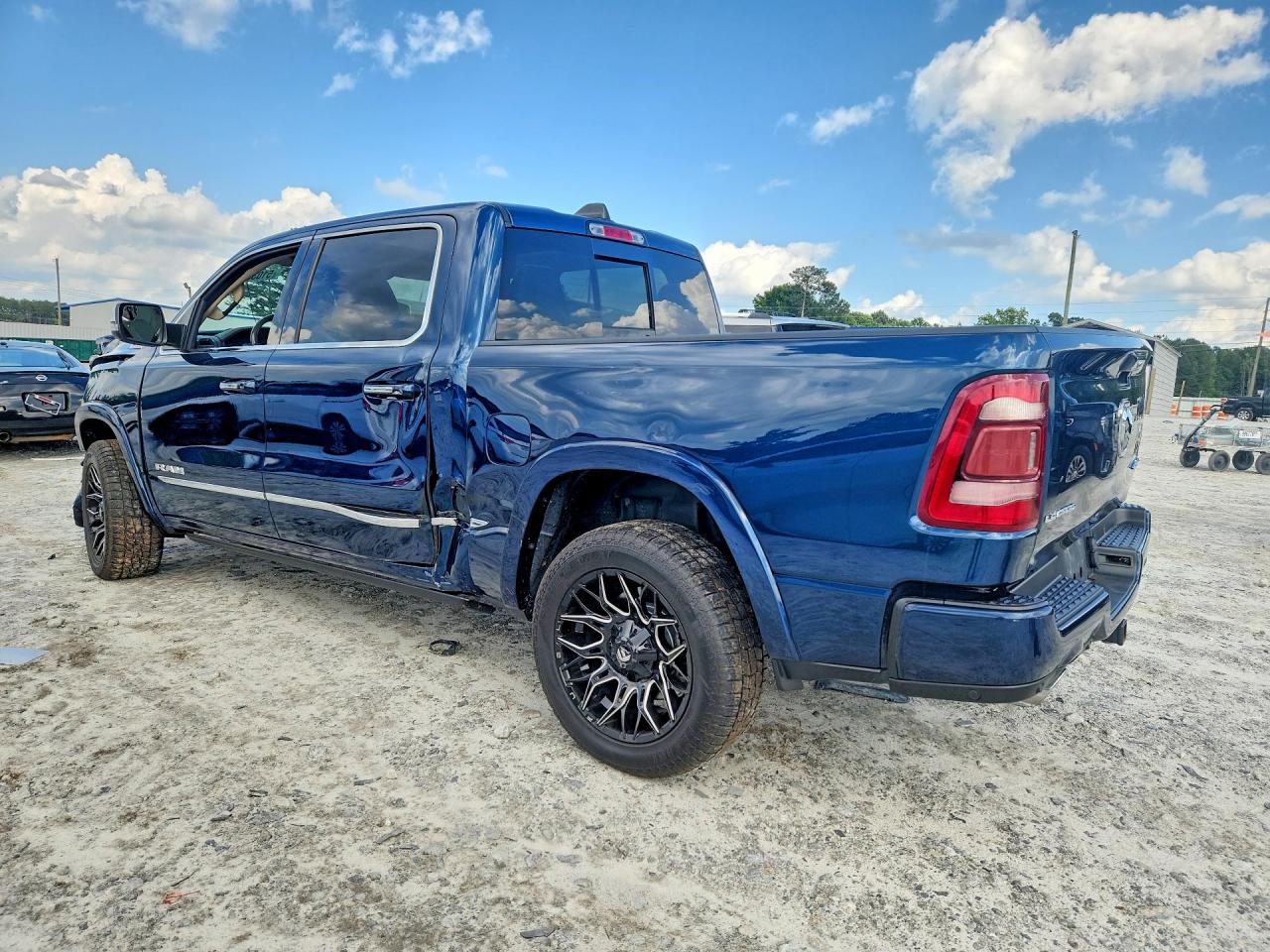 2021 RAM 1500 LIMITED photo 4