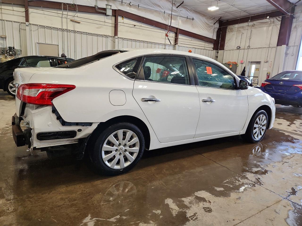 2017 NISSAN SENTRA S photo 5