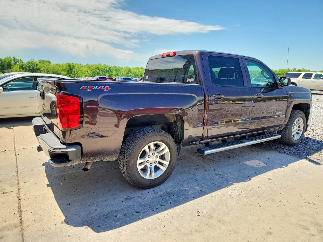 2016 CHEVROLET SILVERADO K1500 LT photo 3