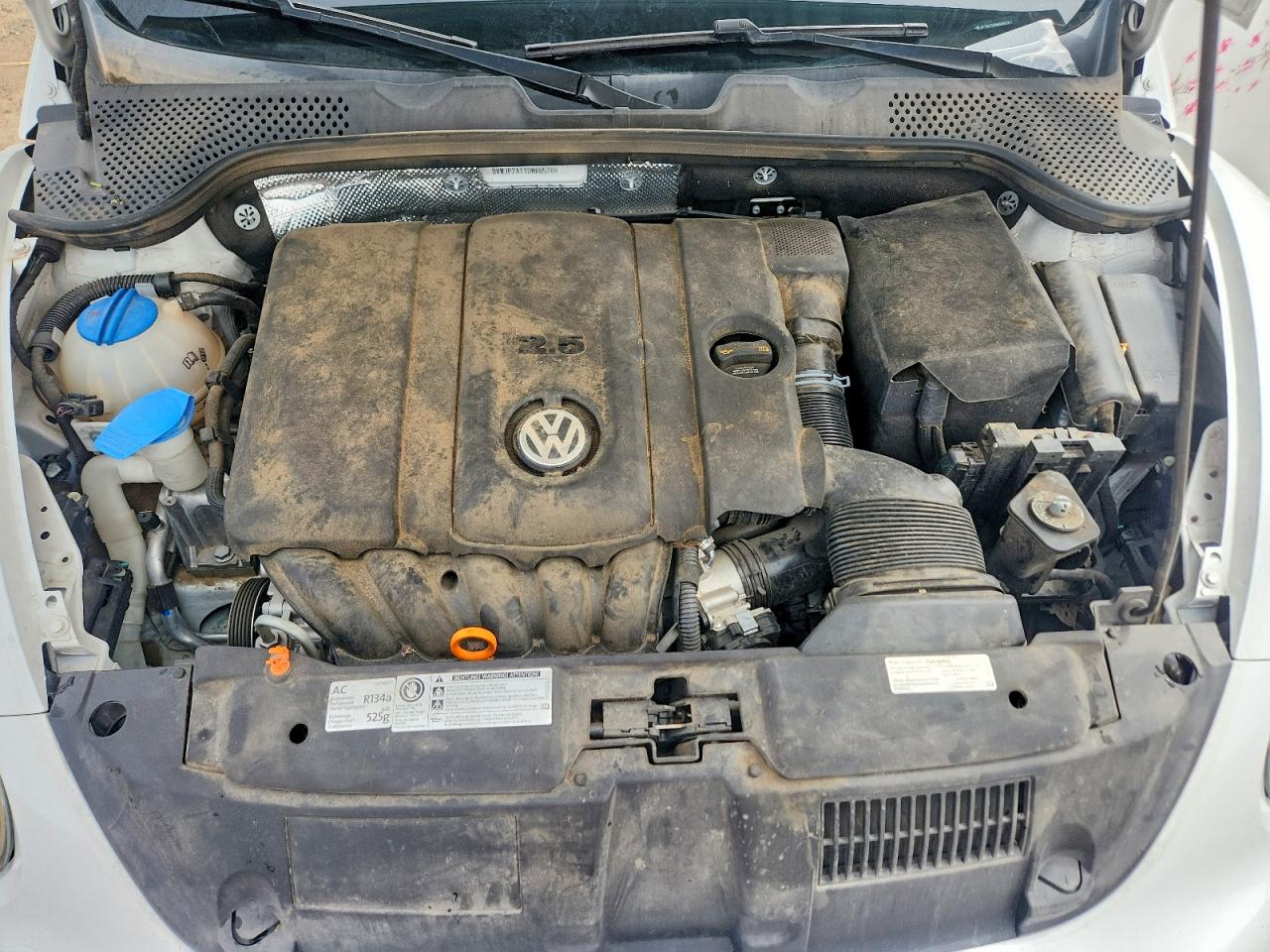 2013 VOLKSWAGEN BEETLE photo 31