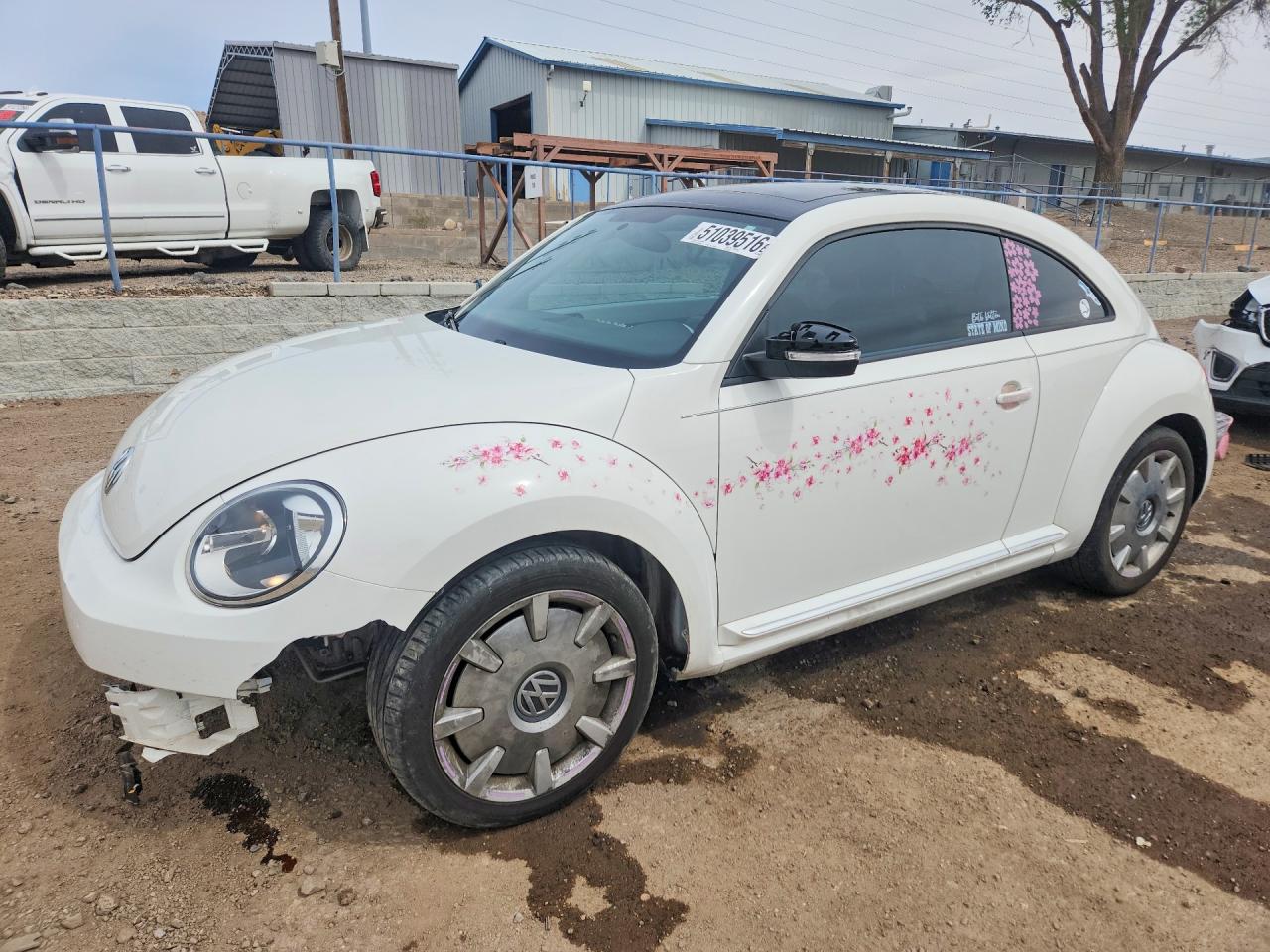 2013 VOLKSWAGEN BEETLE