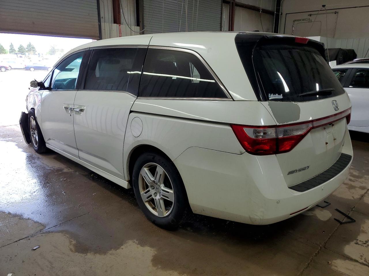 2012 HONDA ODYSSEY TOURING photo 3