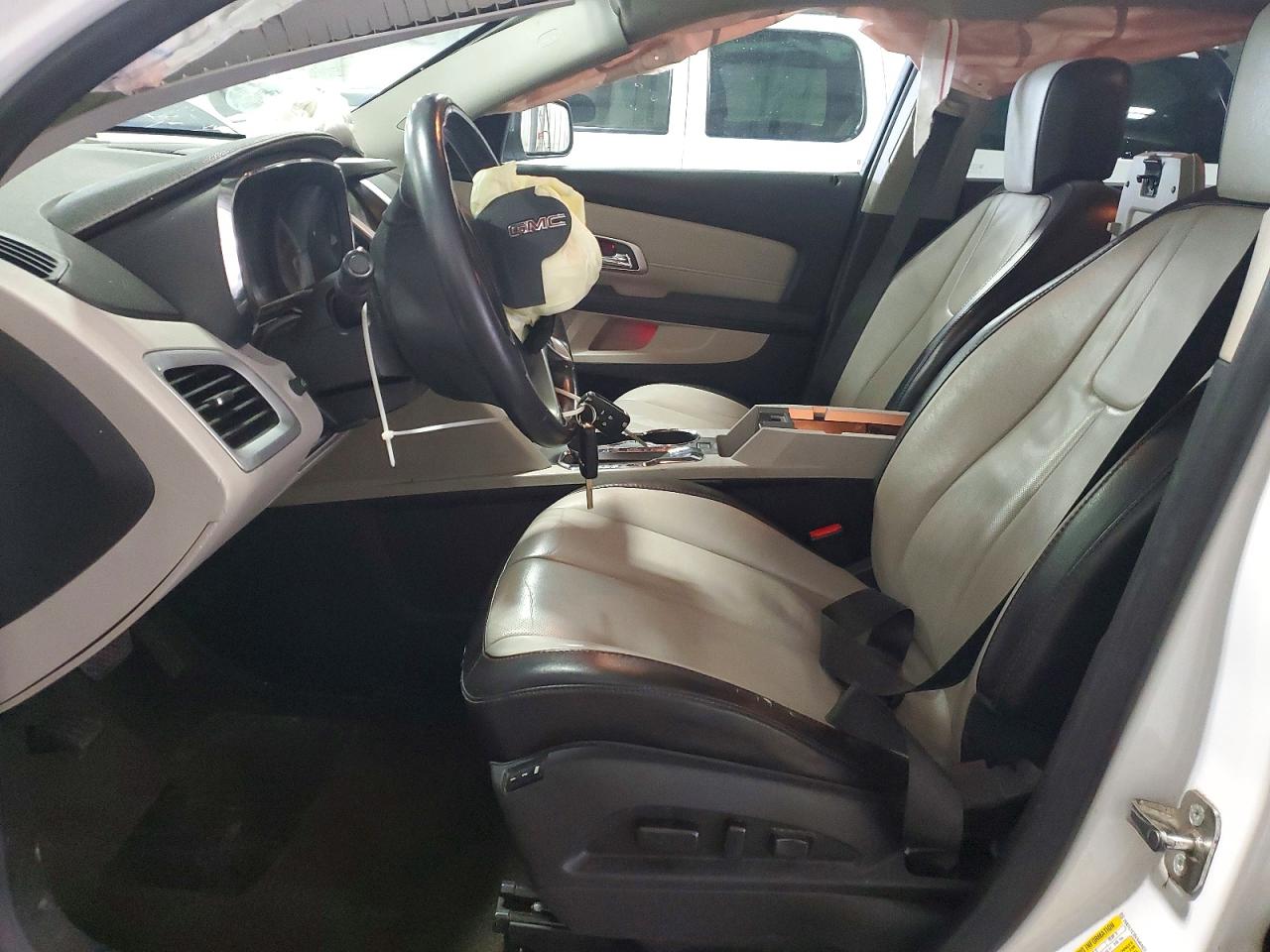 2015 GMC TERRAIN SLT photo 19