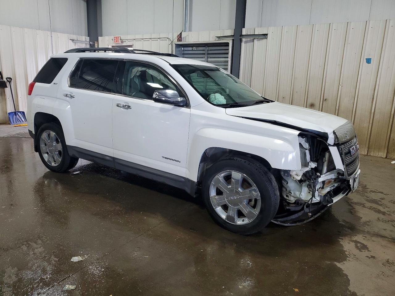 2015 GMC TERRAIN SLT photo 10