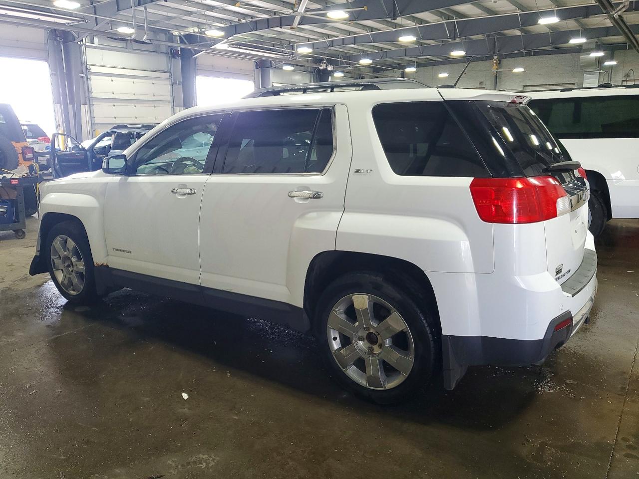 2015 GMC TERRAIN SLT photo 4