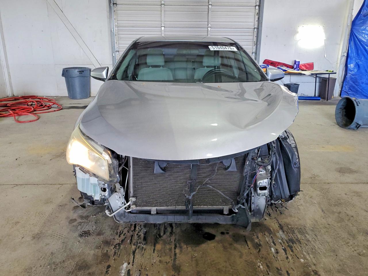 2015 TOYOTA CAMRY LE photo 9