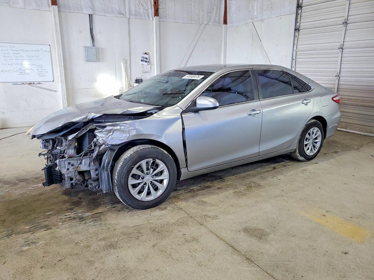 2015 TOYOTA CAMRY