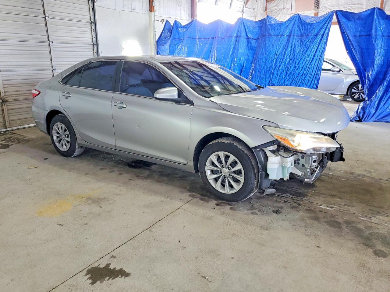 2015 TOYOTA CAMRY LE photo 7