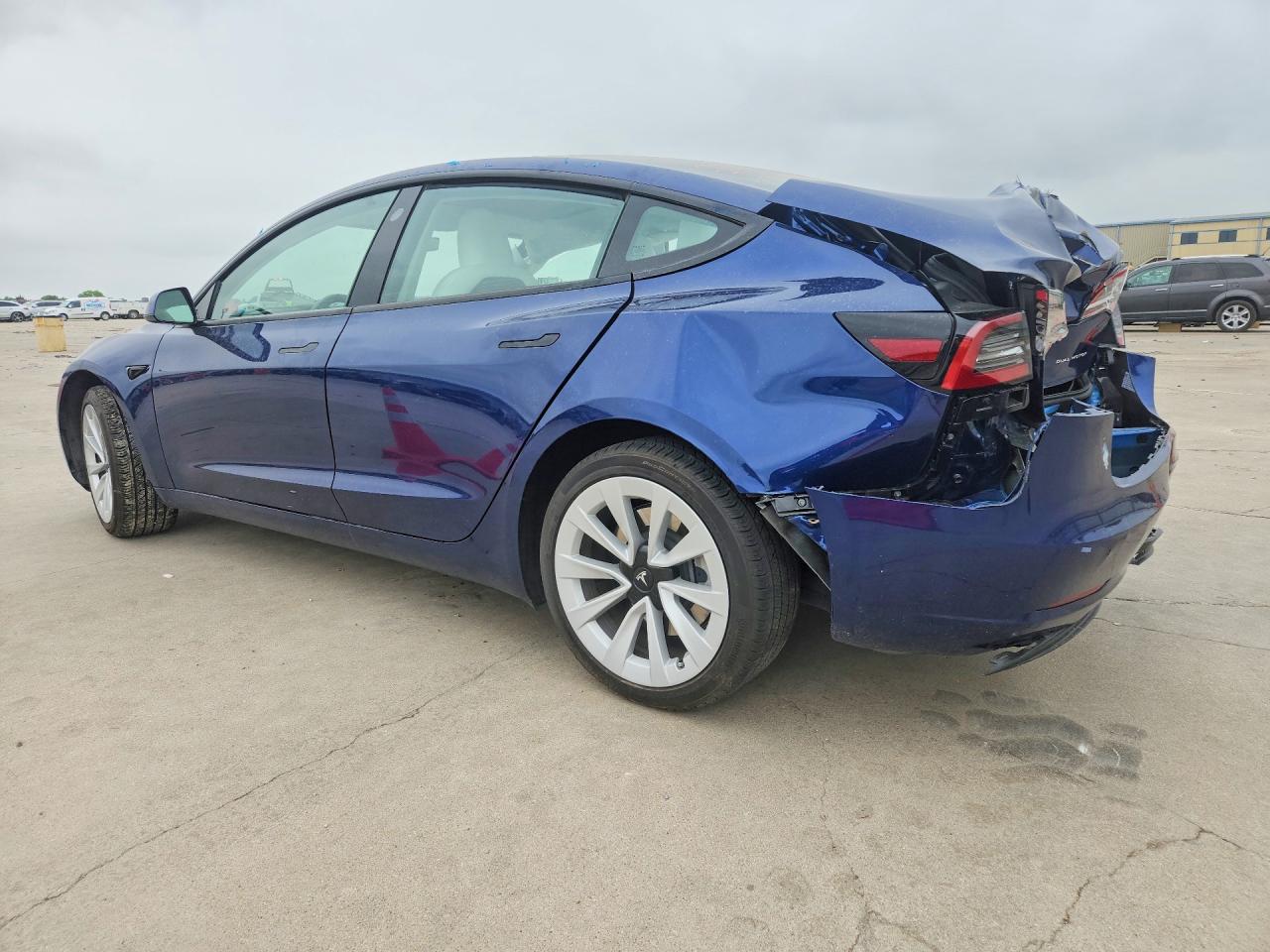 2023 TESLA MODEL 3 photo 2