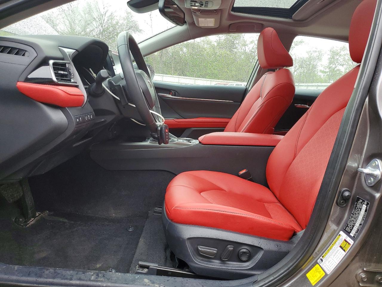 2024 TOYOTA CAMRY XSE photo 19