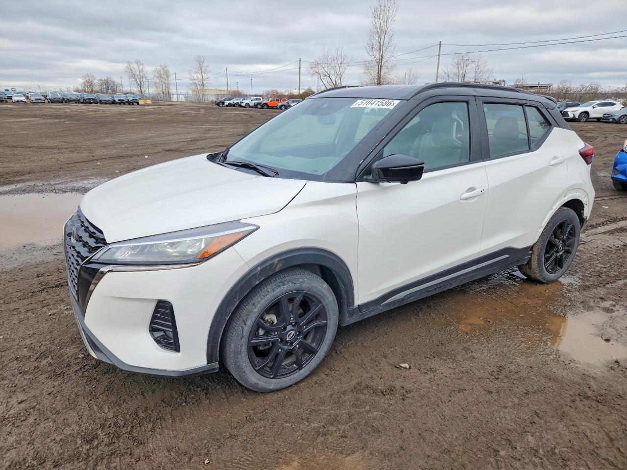 2023 NISSAN KICKS
