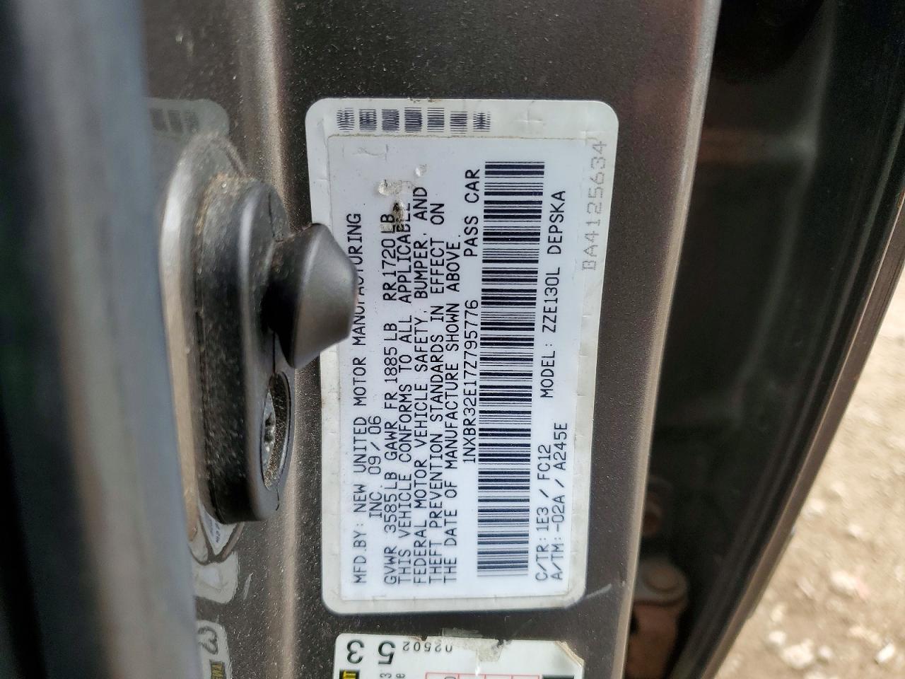 2007 TOYOTA COROLLA S photo 34