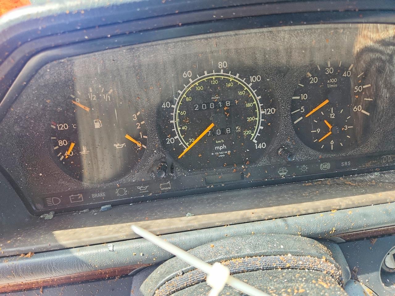 1993 MERCEDES-BENZ 300 D photo 25