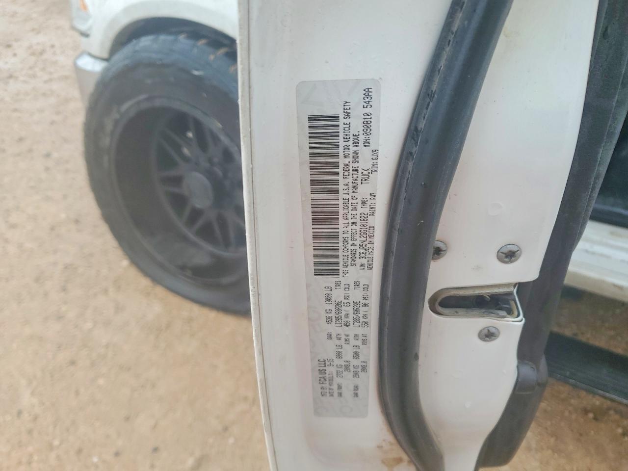 2016 RAM 2500 LARAMIE photo 23