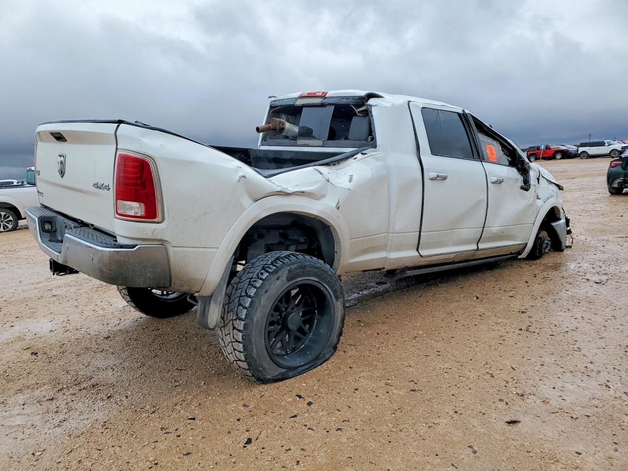 2016 RAM 2500 LARAMIE photo 5