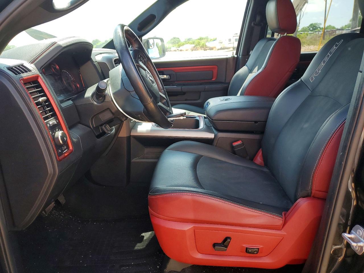2016 RAM 1500 REBEL photo 7