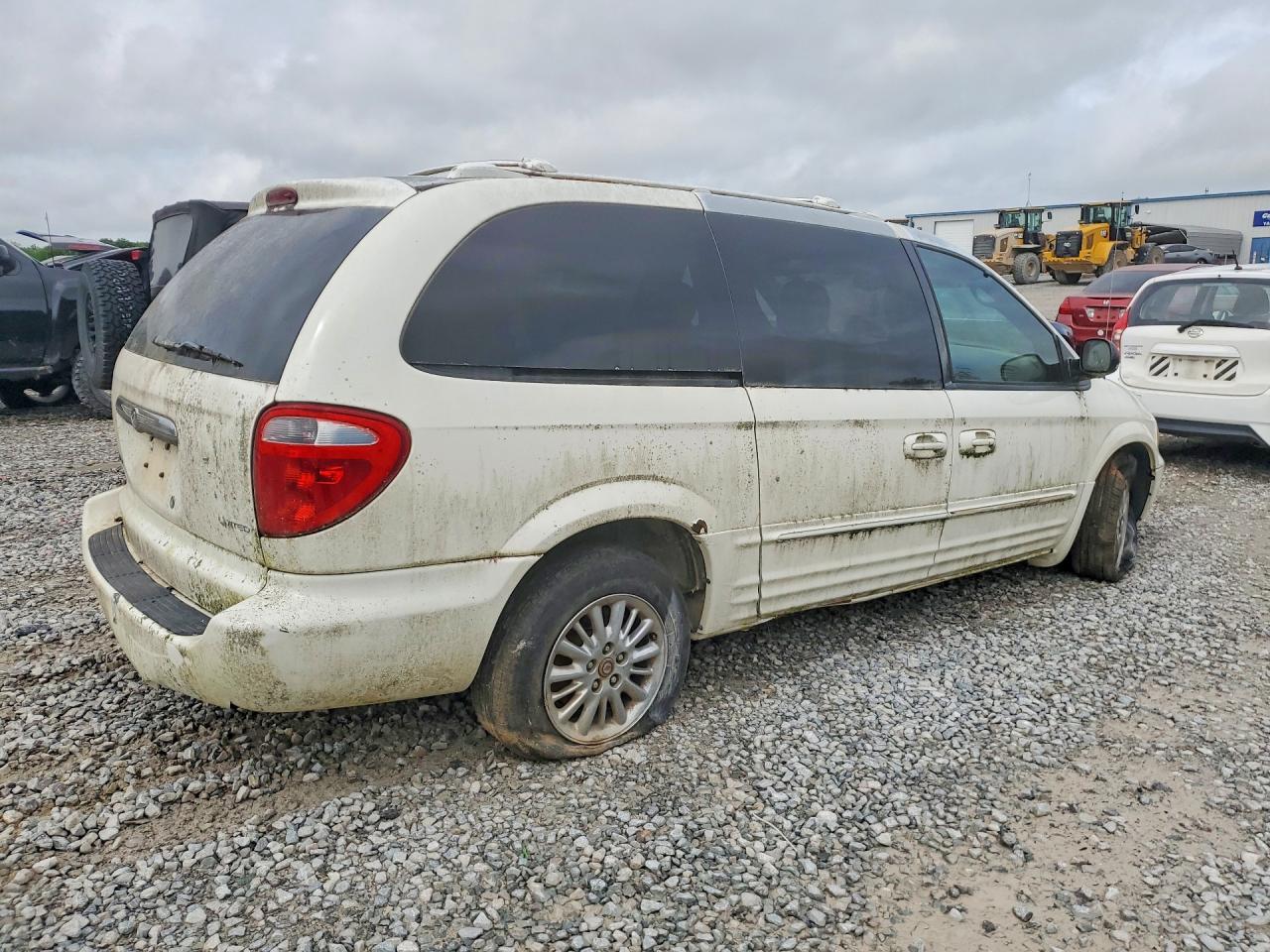 2003 CHRYSLER TOWN & COUNTRY LIMITED photo 5