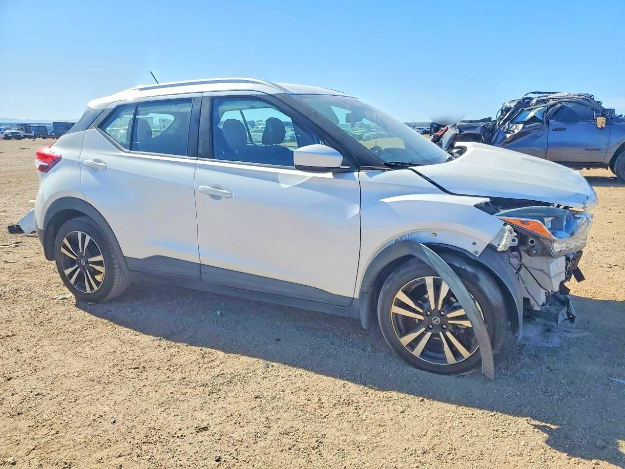 2020 NISSAN KICKS SV photo 10