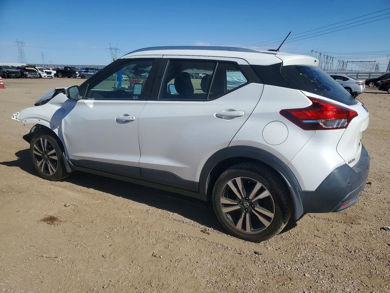 2020 NISSAN KICKS SV photo 4