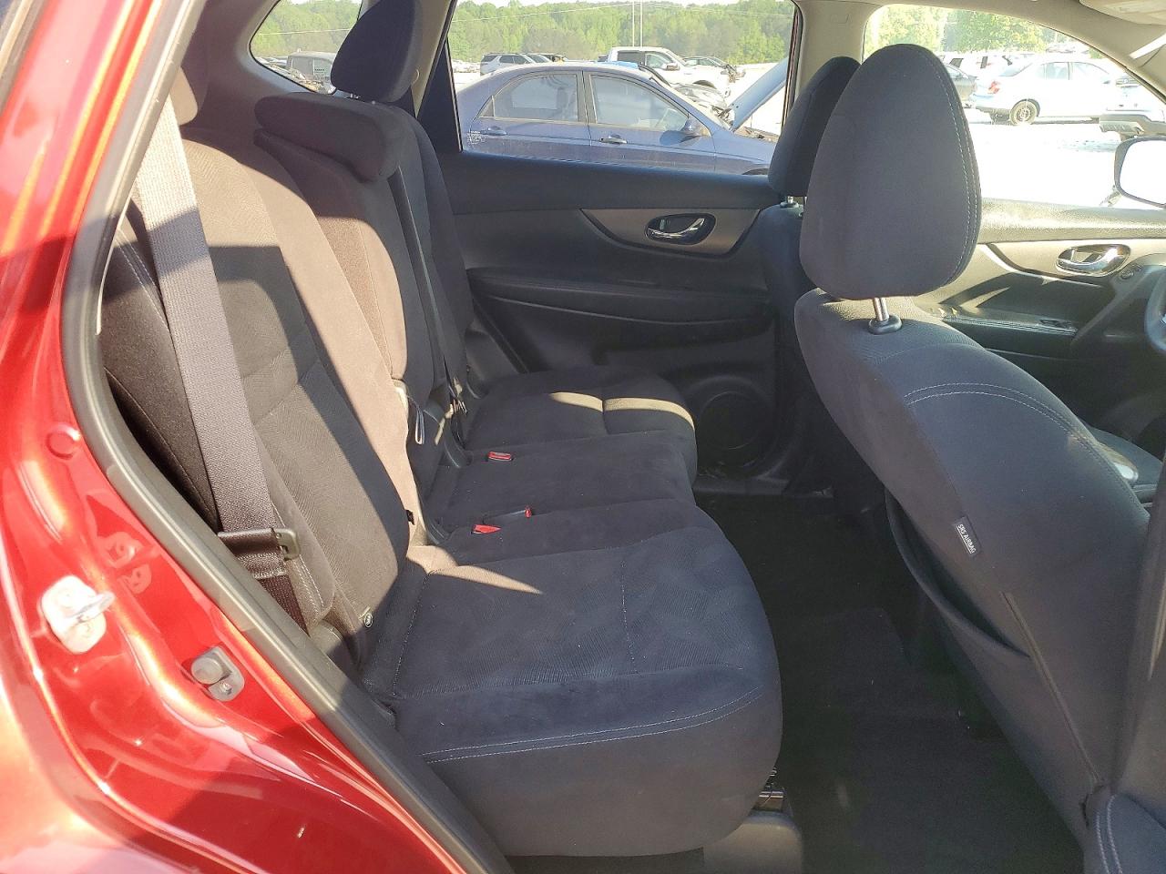 2016 NISSAN ROGUE SV photo 31