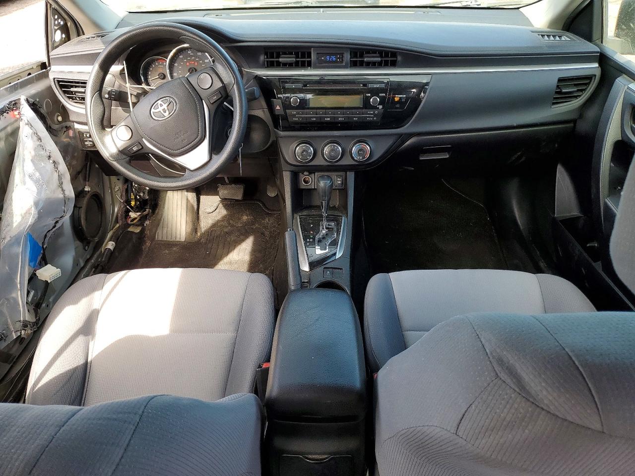 2014 TOYOTA COROLLA L photo 22