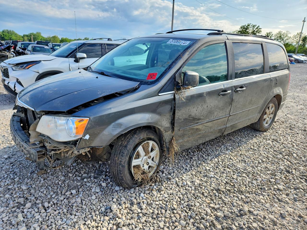 2010 CHRYSLER TOWN & COUNTRY
