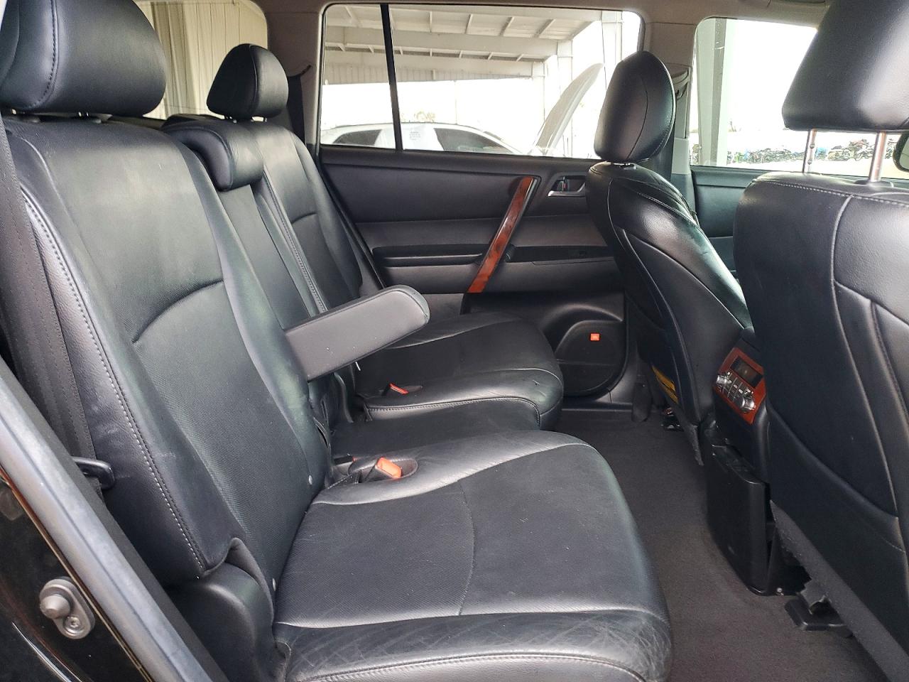 2011 TOYOTA HIGHLANDER LIMITED photo 31