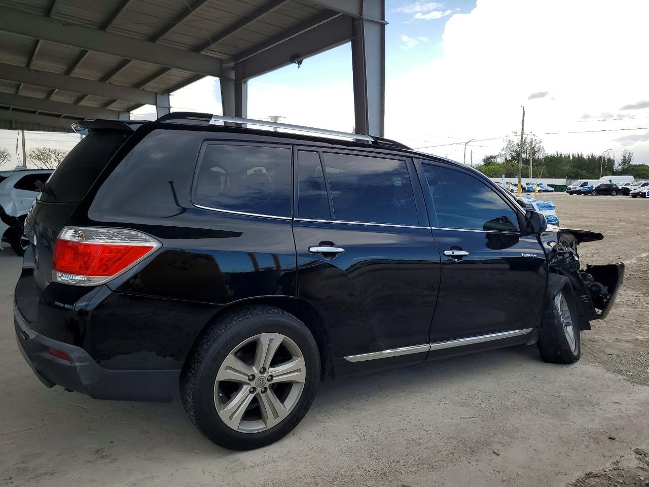 2011 TOYOTA HIGHLANDER LIMITED photo 7