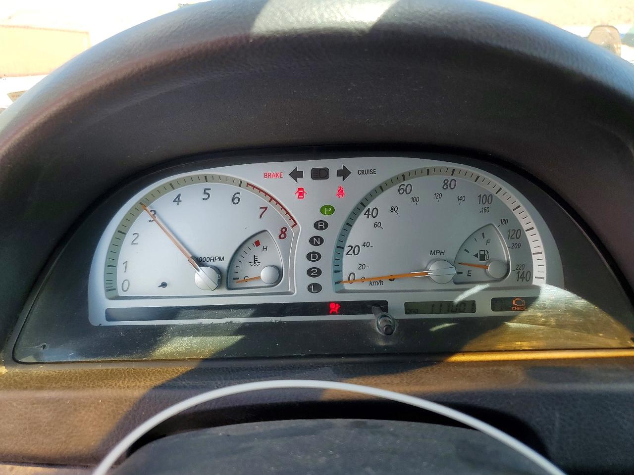 2002 TOYOTA CAMRY SE photo 17