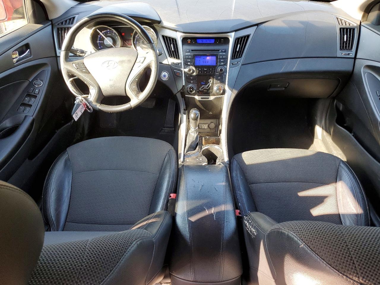 2012 HYUNDAI SONATA SE photo 15