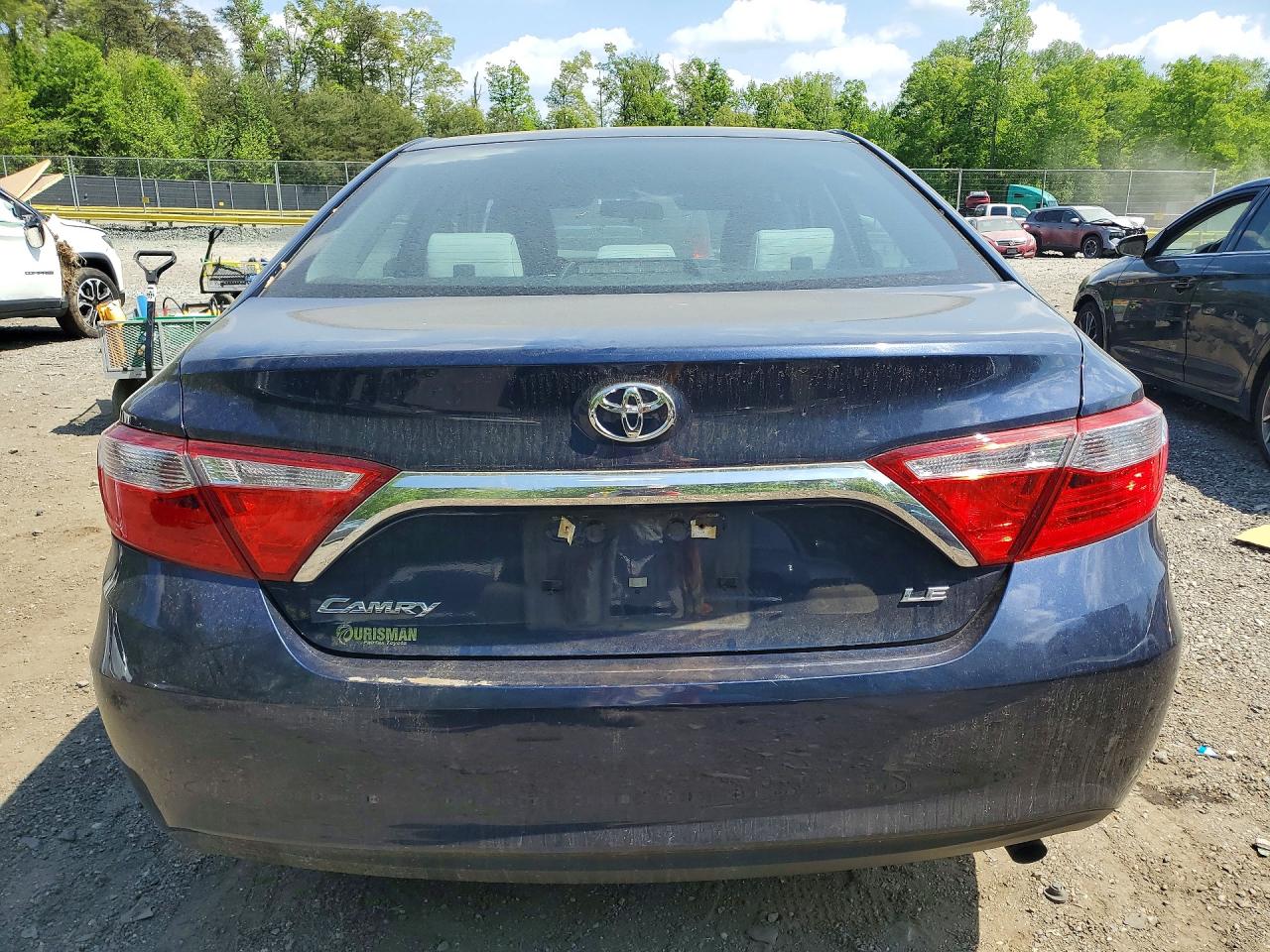 2016 TOYOTA CAMRY LE photo 6