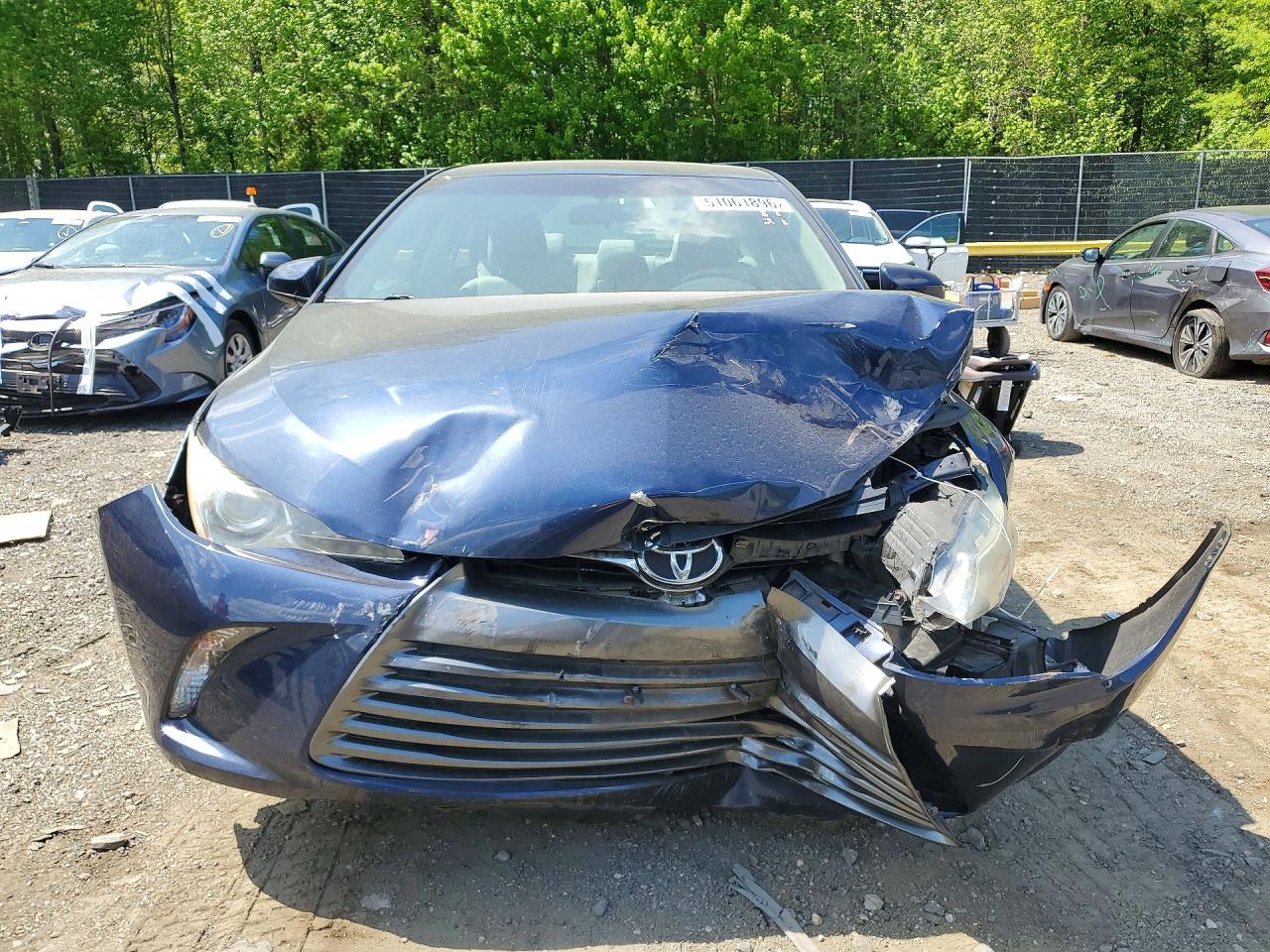 2016 TOYOTA CAMRY LE photo 5