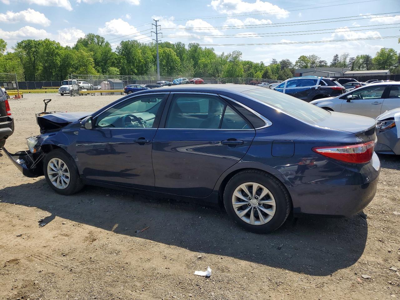 2016 TOYOTA CAMRY LE photo 2