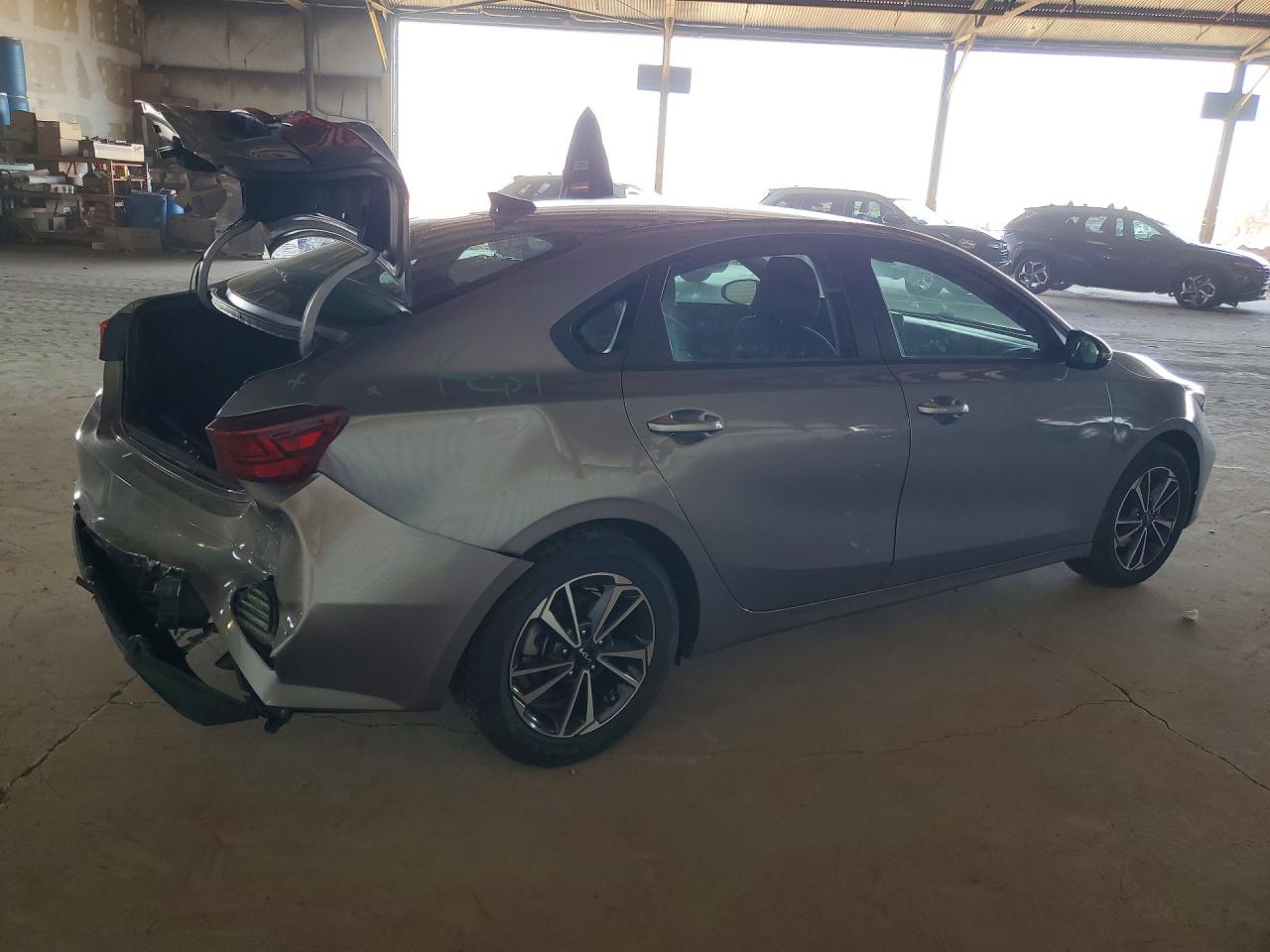2024 KIA FORTE LXS photo 5