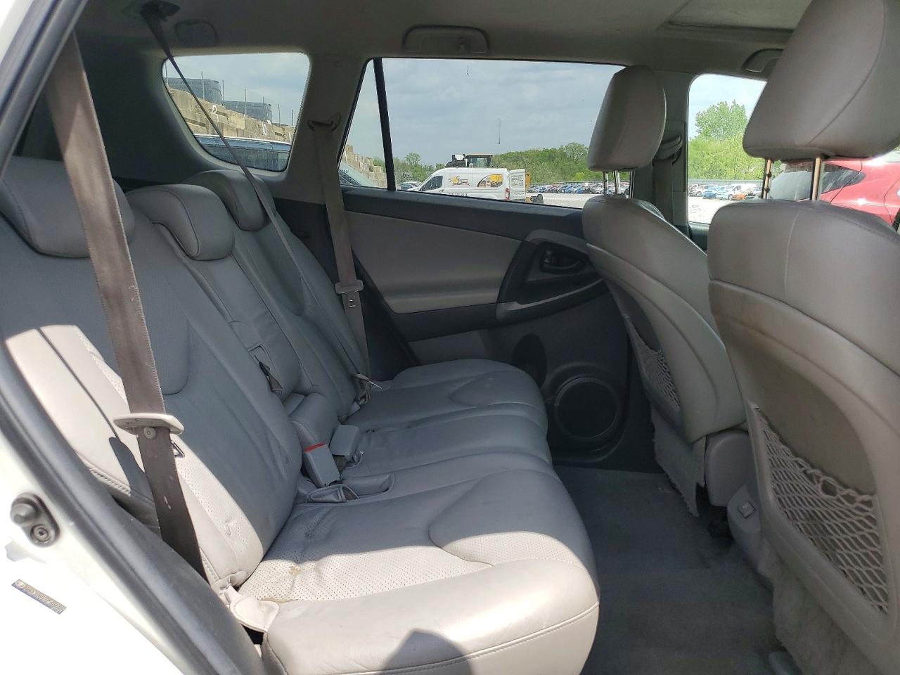 2010 TOYOTA RAV4 LIMITED photo 21