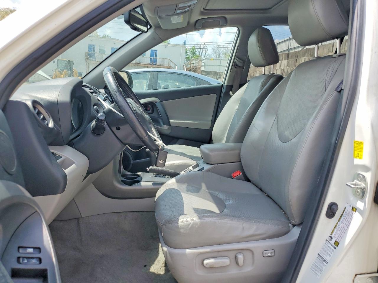 2010 TOYOTA RAV4 LIMITED photo 13