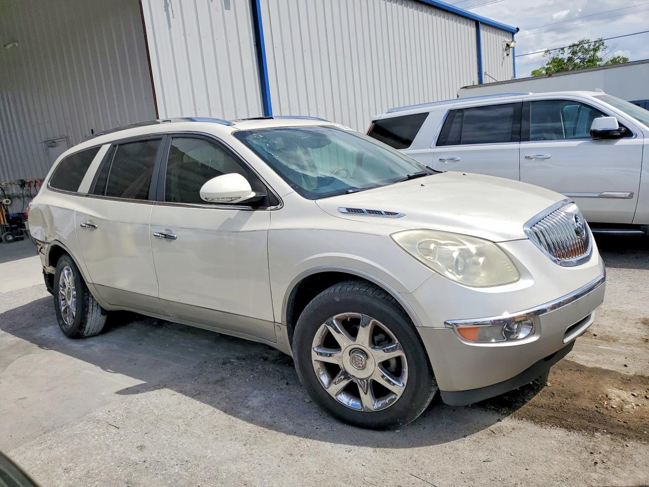 2008 BUICK ENCLAVE CXL photo 4