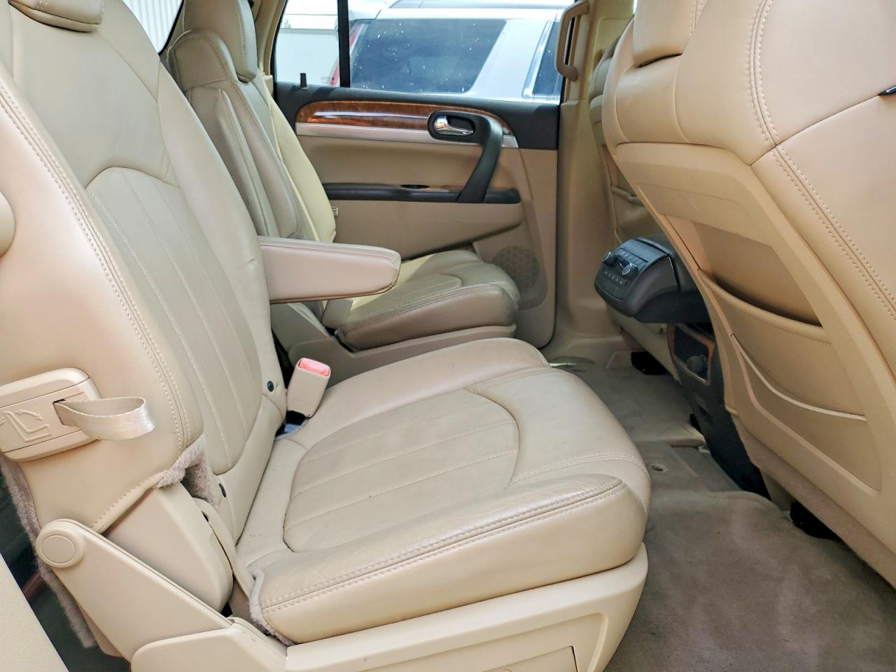 2008 BUICK ENCLAVE CXL photo 11