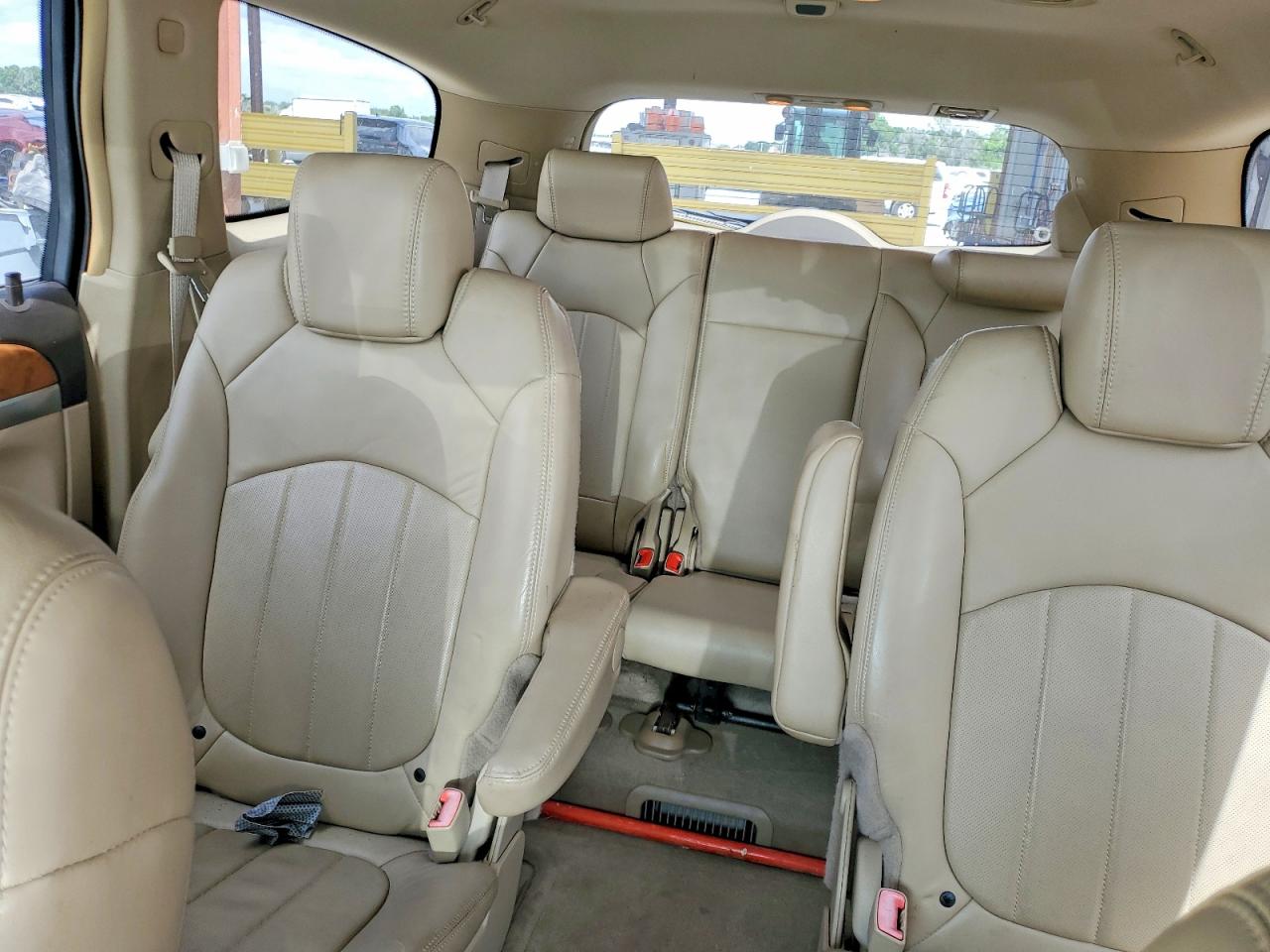 2008 BUICK ENCLAVE CXL photo 10