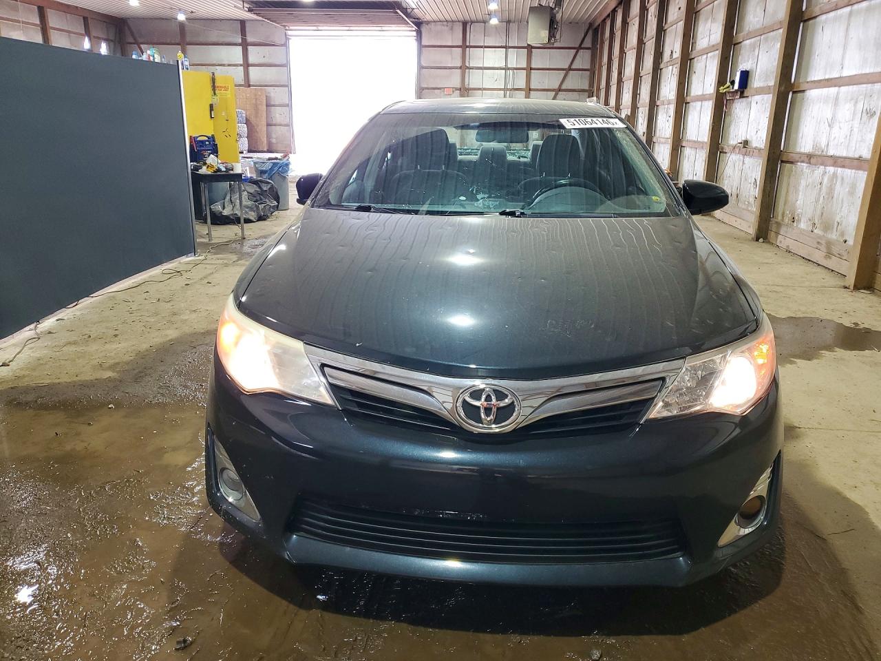 2014 TOYOTA CAMRY XLE photo 9