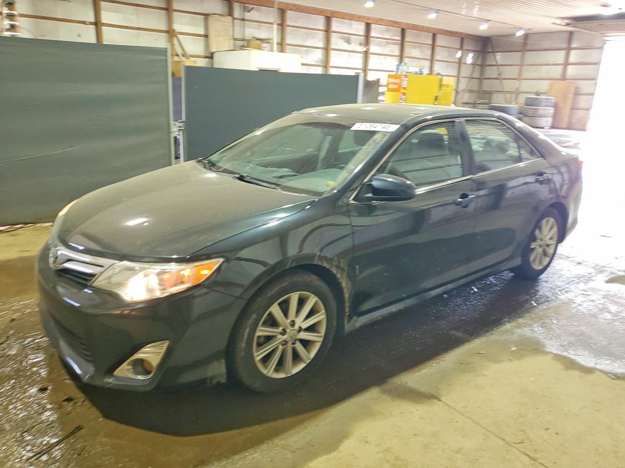 2014 TOYOTA CAMRY