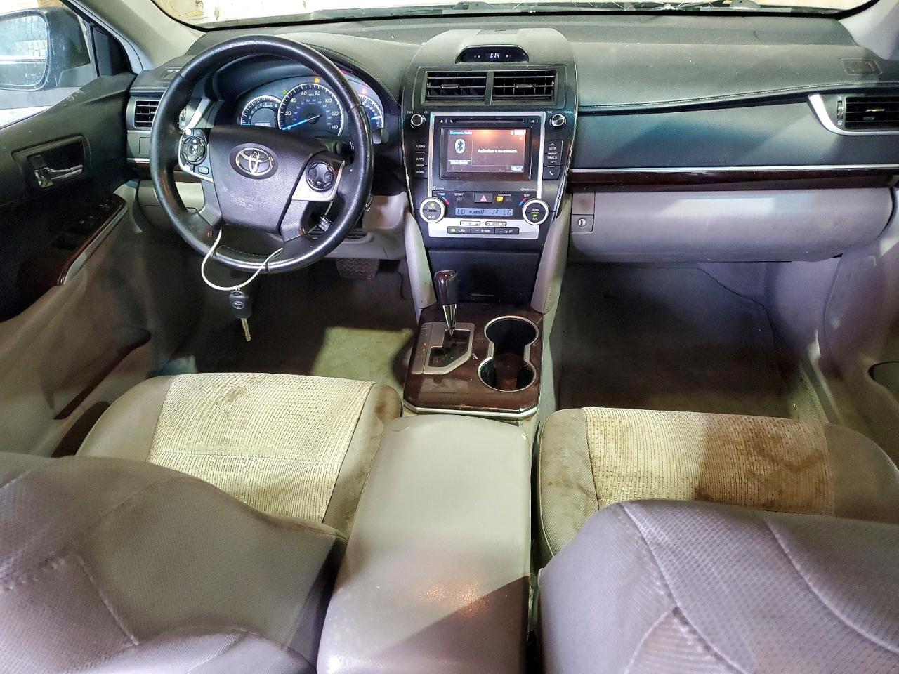 2014 TOYOTA CAMRY XLE photo 15