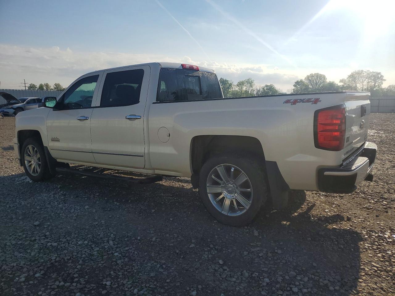 2014 CHEVROLET SILVERADO K1500 HIGH COUNTRY photo 3