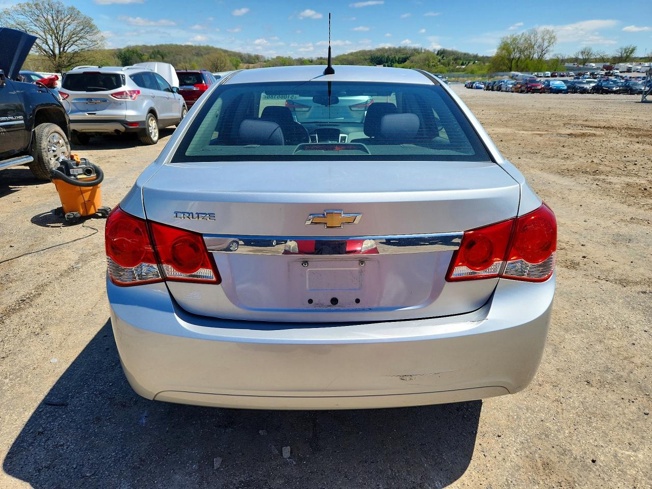2014 CHEVROLET CRUZE LS photo 6