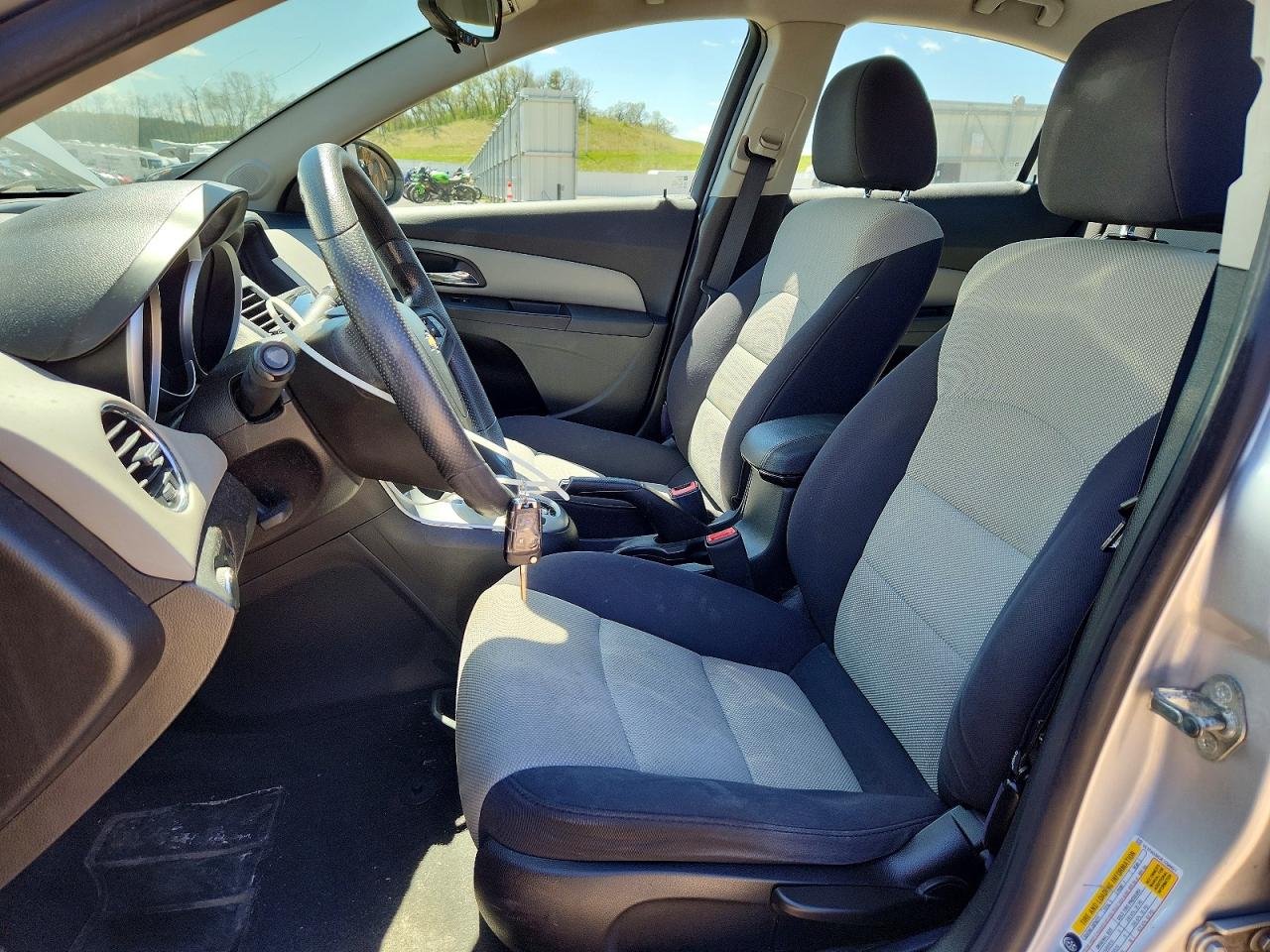 2014 CHEVROLET CRUZE LS photo 7