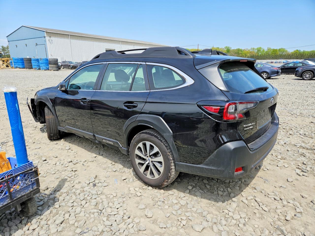 2025 SUBARU OUTBACK photo 3