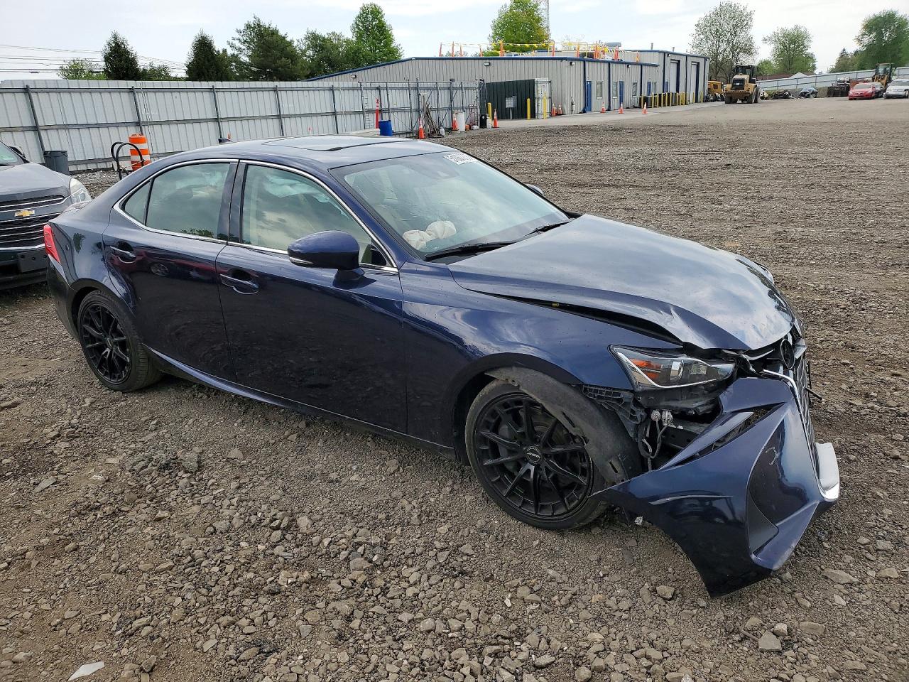 2017 LEXUS IS photo 7